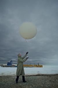 Rowan releases a met balloon