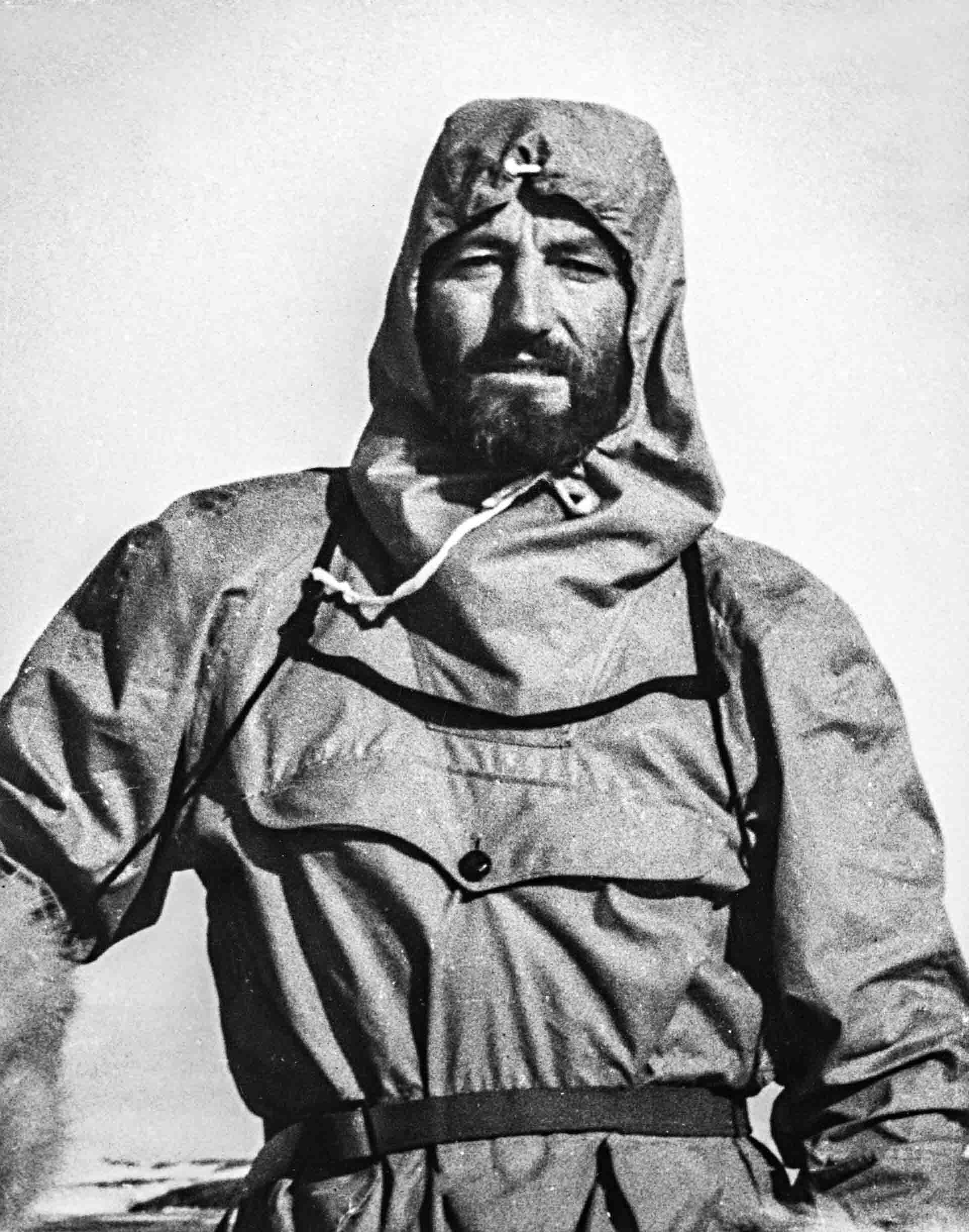 1954 Phillip Law at Mawson Station © D. Leckie