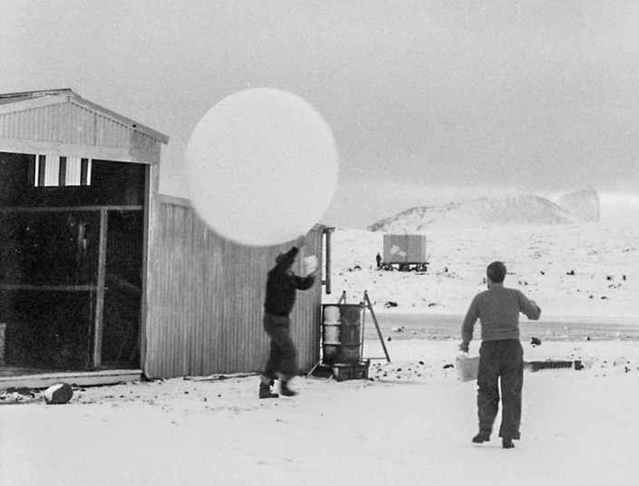 Heard Island Met balloon release Met balloon release